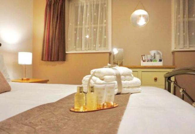Stratton Cottage Guesthouse Бигълсуейд Екстериор снимка A room at the hotel